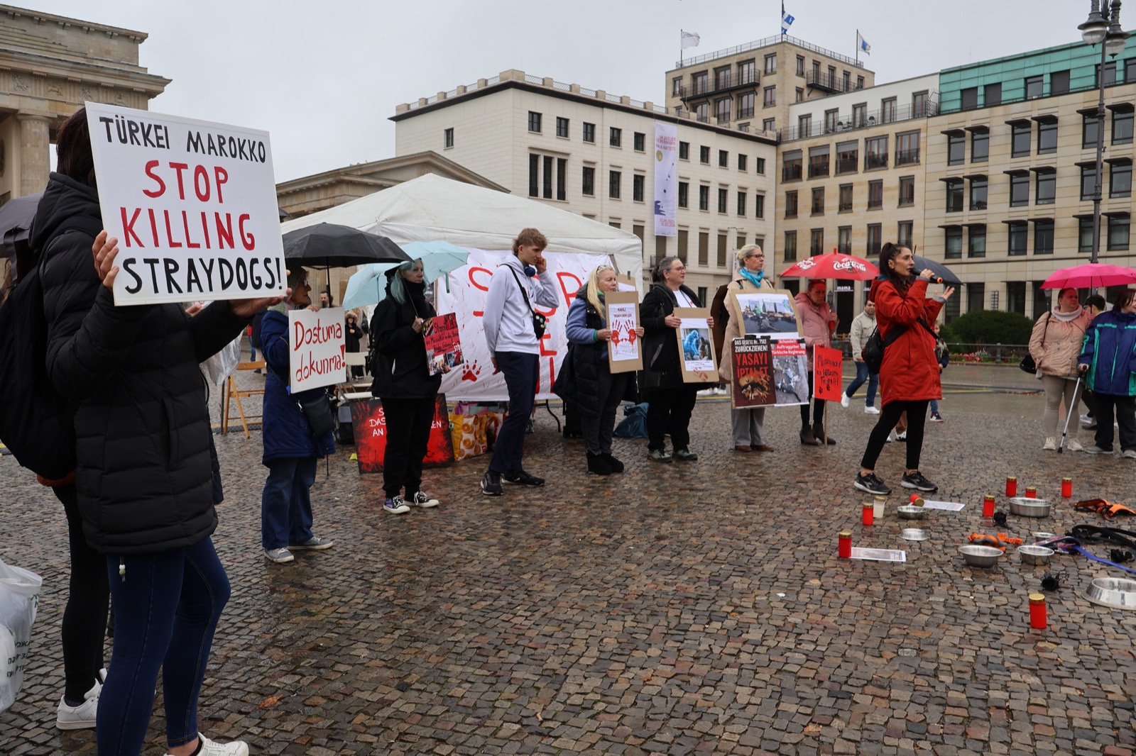 Mahnwache am Brandenburger Tor
